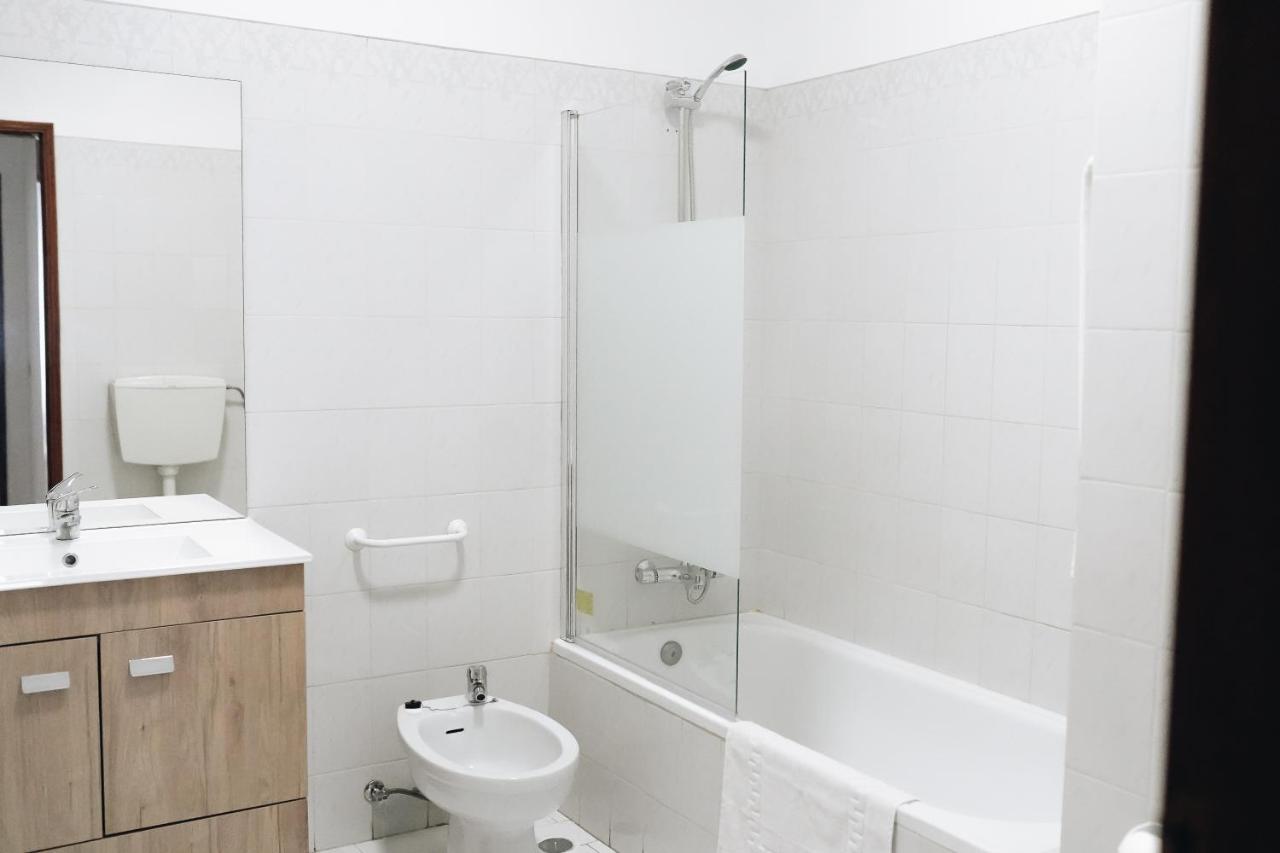 Host Wise - Sweet & Sunny Flat - Ace Location Διαμέρισμα Quarteira Εξωτερικό φωτογραφία
